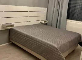 4 km to the Jyväskylä city center afoot, cute apartment with free parking、ユヴァスキュラのバケーションレンタル