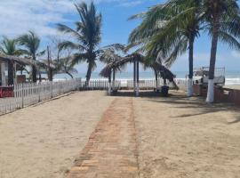 Casa a pie de playa isla de la piedra, Ferienunterkunft in Mazatlán