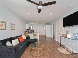 Stylish 2 bedroom home close 2 dtown, nas, and bch, villa en Pensacola