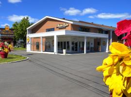 Hotel & Suites Monte-Cristo, hotel v destinaci Quebec