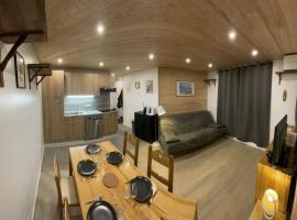 Appartement Les Orres au pied des pistes !, apartemen di Les Orres