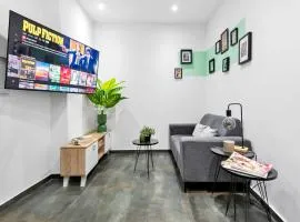 Lively new apt with Bomb Shelter beside the beach M5