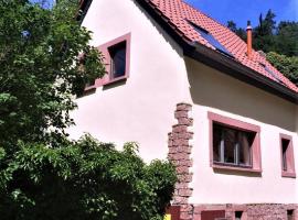 Ferienhaus In der Erlebach, hotel u gradu Elmstein