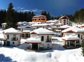 Ski Chalets at Pamporovo - an affordable village holiday for families or groups，潘波洛沃的木屋