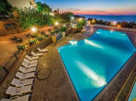 Baia Calavà Hotel e Residence, khách sạn ở Gioiosa Marea