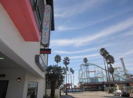 Carousel Beach Inn, hotel em Santa Cruz