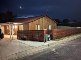 Twodogfolly at Creeklands, hotel in Armidale