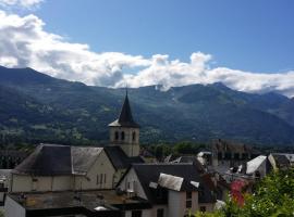 Appartement avec vue imprenable sur la montagne, alquiler vacacional en Argelès-Gazost