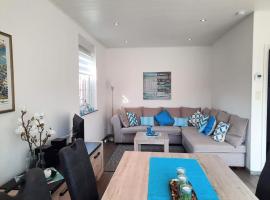 Ferienhaus Leuchtqualle, Hotel in Dornumersiel