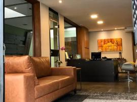 Apart Hotel Garibaldi, apartamentų viešbutis mieste Porto Alegrė