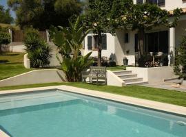 Logement près d'Ajaccio avec piscine, villa in Peri