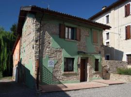 La Ca' Tòrta - Casa intera, hotel in Neviano degli Arduini