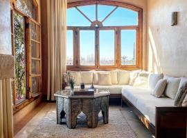 Jenan Mayshad Marrakech, Boutique hotel with Pool & Private Padel Court, hotel a Marrakech