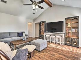 Vacation Rental Home Near College Station, Hotel in Bryan