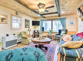 Lake Champlain Vacation Rental on Private Lot, villa en Chazy