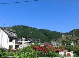 Ferienwohnung Klemm, Burgen /Untermosel, hotel in Burgen