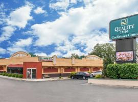 Quality Inn Conference Center Logansport, hotel em Logansport