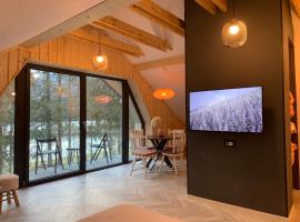 Pine Tree Holiday House, hotel a Gozd Martuljek