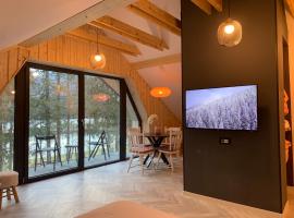 Pine Tree Holiday House, appartement in Gozd Martuljek
