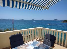 Blaža, hotel v destinaci Prvić Luka