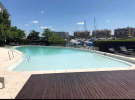 Bahía grande Nordelta، فندق في تيغري