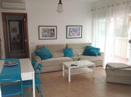 Big & Quiet Apartment Close To The Beach with Elevator โรงแรมในปวยร์โต เด มอแกน