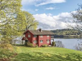 Awesome Home In Dals Lnged With House Sea View, hotelli kohteessa Dals Långed