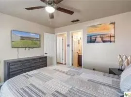 Cozy 3bd/2bath staycation near fort hood