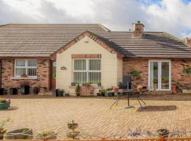 THE LAKE HOUSE: a delightful and peaceful retreat., ski resort in Derrymacash