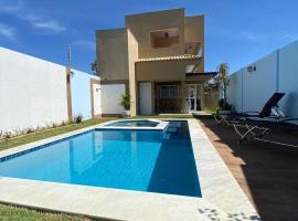 Pousada La Belle de Jour, hotel con pileta en Chapada dos Guimar&atilde;es