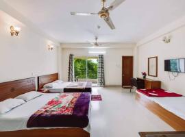Viesnīca Hill Crown Hotel & Resort pilsētā Bāndarban