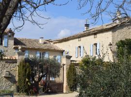 Gite Le Figuier - La Roseraie du Val'ensoleillé, holiday home in Valensole