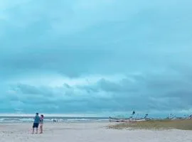 Casa em Shangri-lá a 150m da avenida beira mar para até 10 pessoas