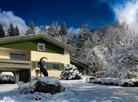 장크트 안톤 임 몬타폰에 위치한 스키 리조트 Waldchalet Steinbock