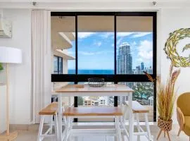 Central Escape In The Heart Of Surfers