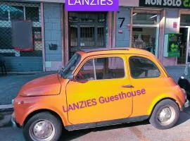 Lanzies Guesthouse