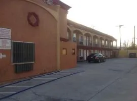Bronco Motel South Central