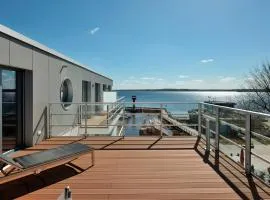 Apartmenthaus Hafenspitze Ap 37 "Sonnendeck", Blickrichtung von der Terrasse auf das Offenes Meer, Strand, Innenstadt