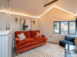 Chic Cotswold Tiny Home - Oddity House、ブロックリーのタイニーハウス