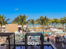 Qavi - Flat Vista Mar em Resort Beira Mar Cotovelo #InMare230, hotel with jacuzzis in Parnamirim