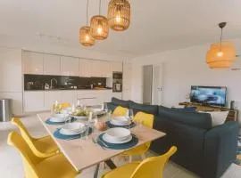 Best Houses 25 - Seaside Retreat