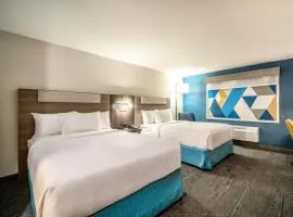 Holiday Inn Express & Suites Phoenix - Mesa West by IHG