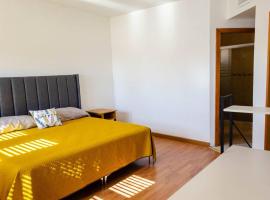 Alojamiento completo 3 habitaciones (se puede facturar), vacation home in Chihuahua