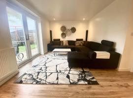 3 Bedrooms House in Manchester, villa in Manchester
