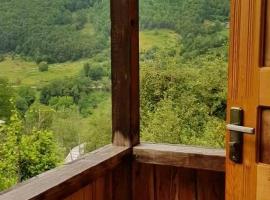 VARD-CIKHE, hotel v destinaci Khulo