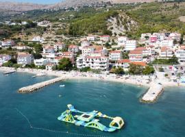 Apartments Ivica, hotel en Podstrana