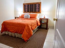 COZY Fully equipped private apartment, nhà nghỉ dưỡng ở Chimaltenango