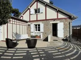Villa proche Plage et Centre, Jardin Clos, Wifi, Chien possible - FR-1-361-431