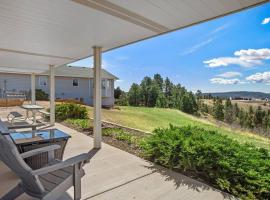 Unique Barn Stay Close to The Hills, cottage in Rapid City