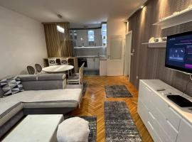 Central Luxury Suites, hotel em Bijeljina